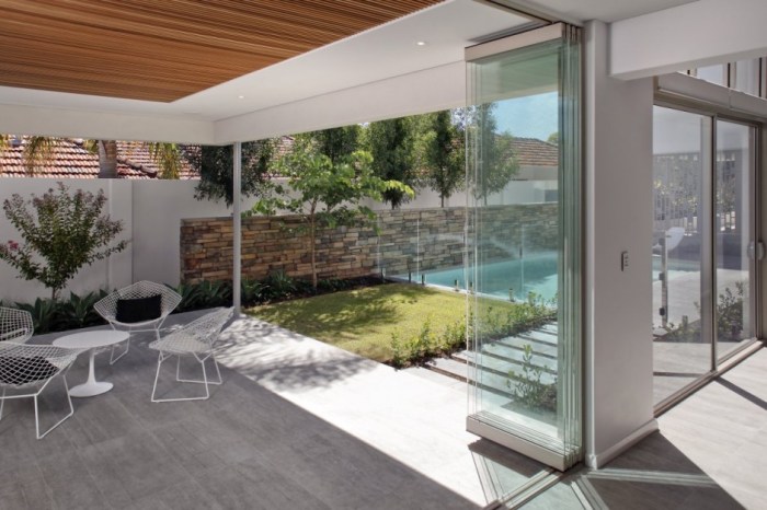 Terrace-and-Courtyard-View