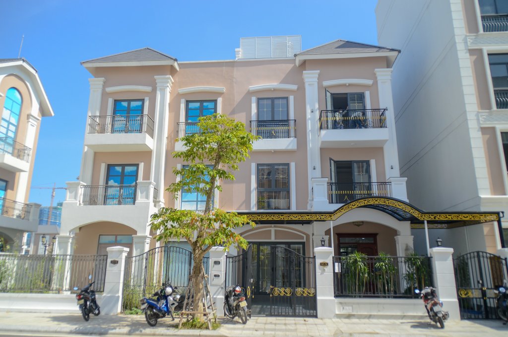 Hình ảnh thực tế – Hoàn thiện nội thất công trình nhà phố Vinhome Grand&nbsp;Park